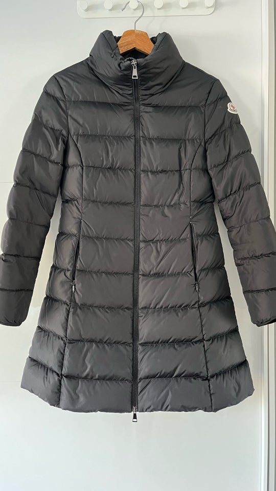 Frakke str 36 Moncler