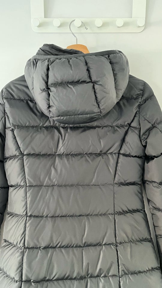 Frakke str 36 Moncler