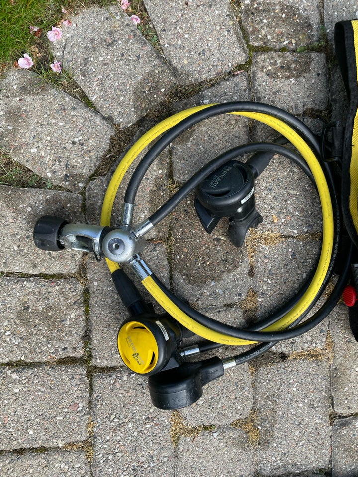 Aqua Lung scuba dykkerudstyr med