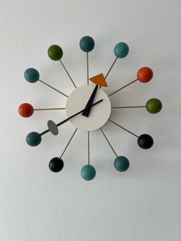 Wall clock, Design by George Nelsen