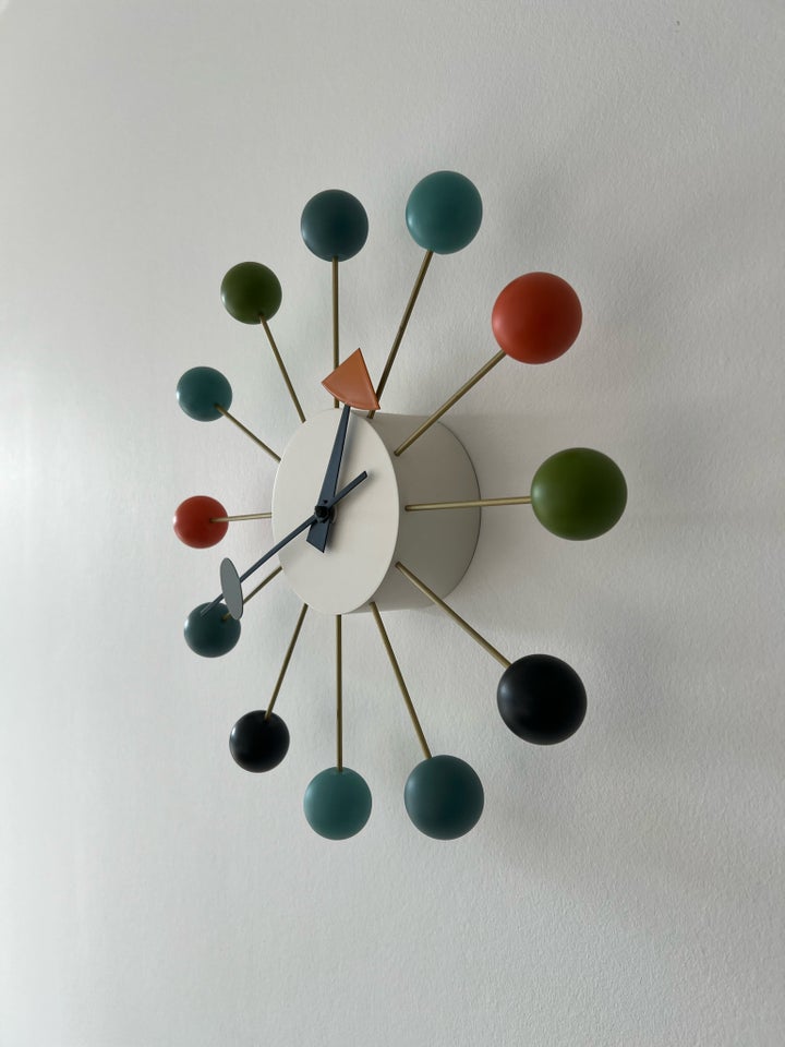 Wall clock, Design by George Nelsen