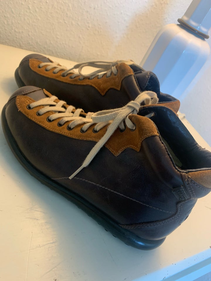 Sneakers, Camper, str. 37