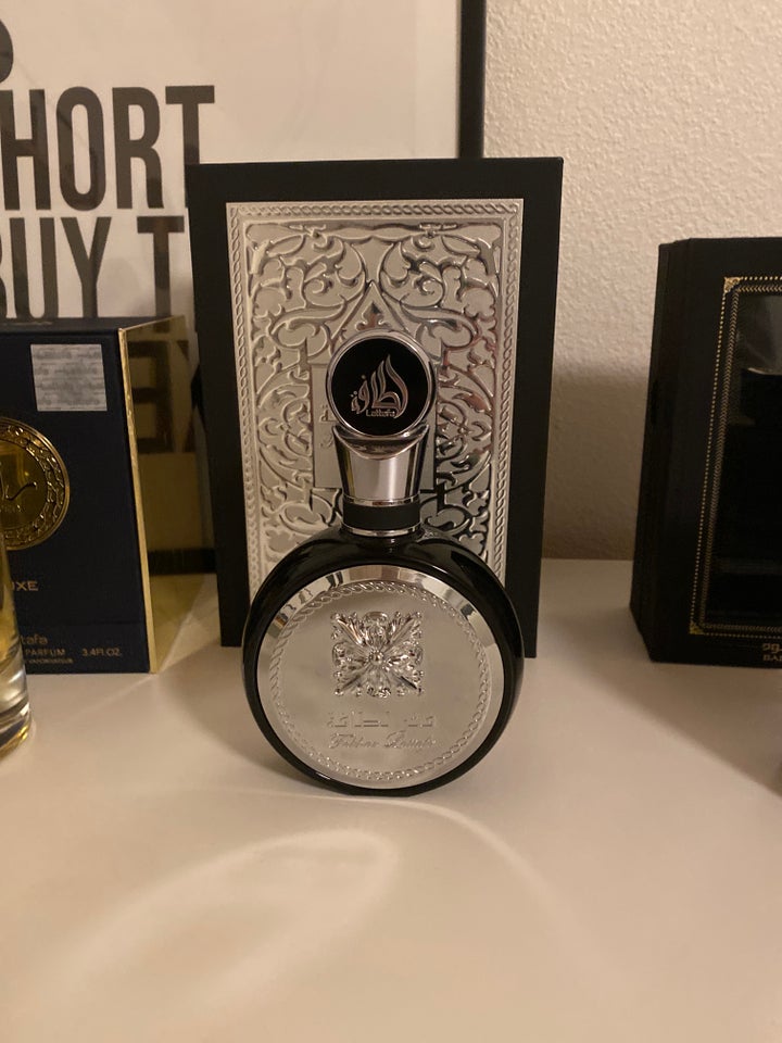 Herreparfume, Prada og lattafa