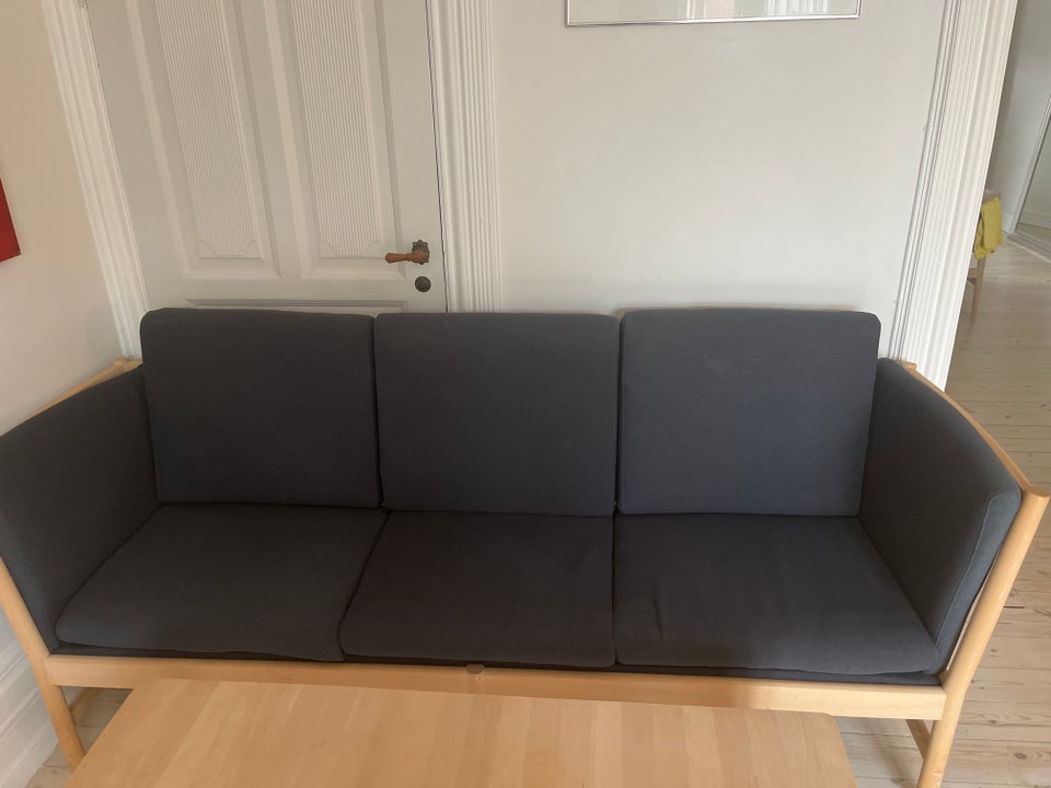 Sofa stol blå og sofabord