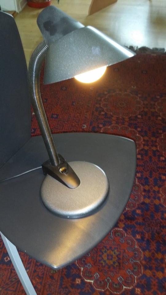 Skrivebordslampe