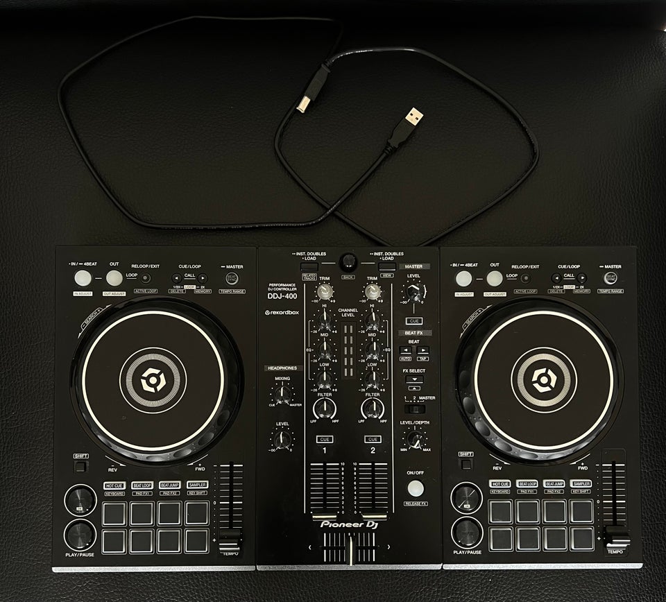 DDJ-400, Pioneer