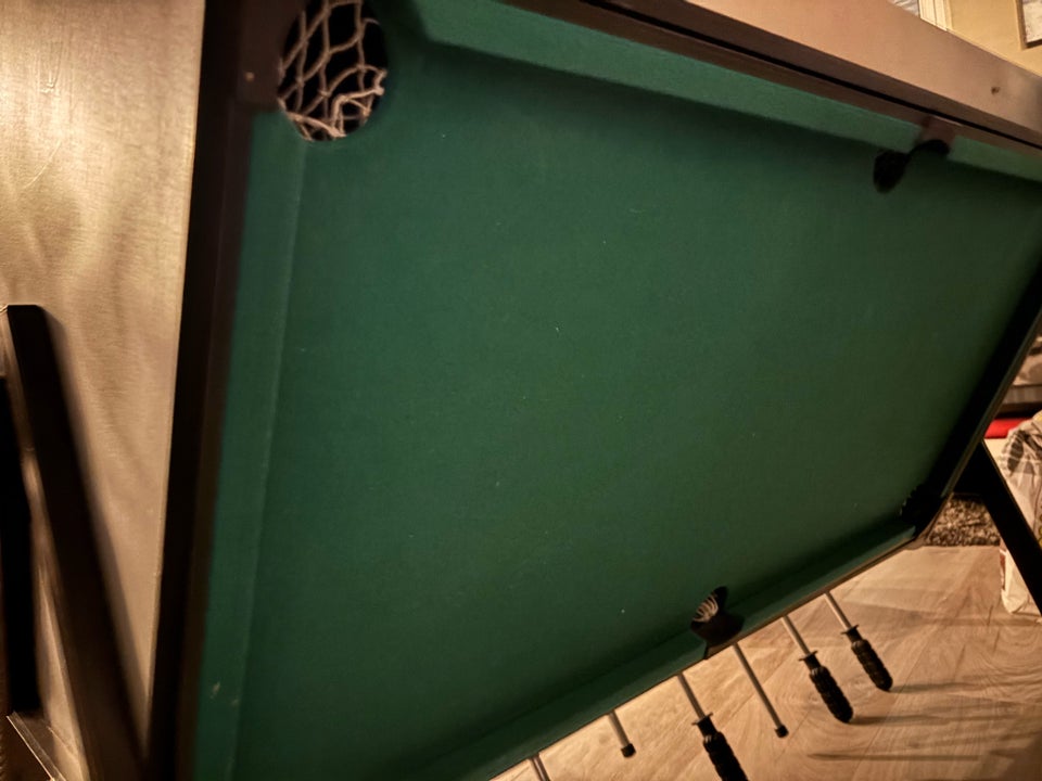 Air hockey , pool bord og