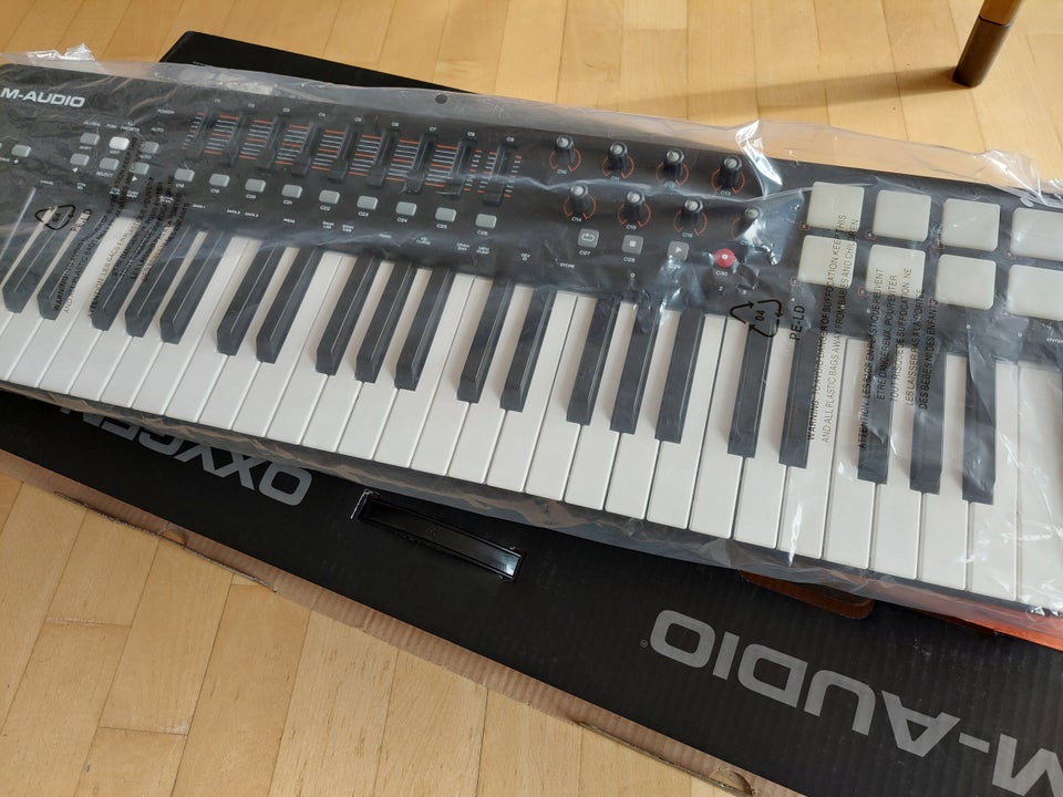 Midi keyboard M-AUDIO OXYGEN 49