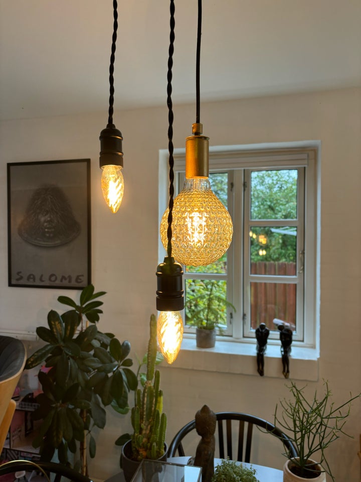 Anden loftslampe, Ilva