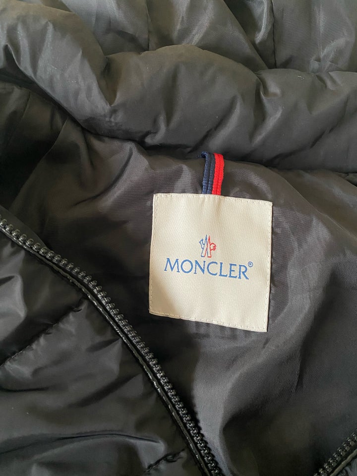 Vest, str. 32, Moncler