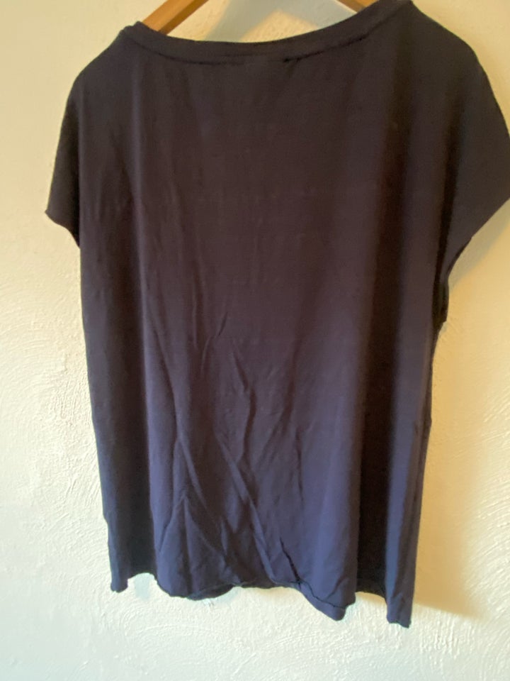 T-shirt, Nü, str. 40