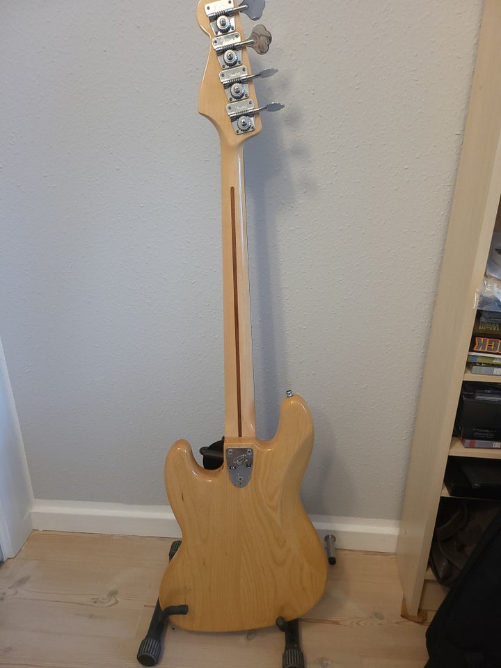 Elbas, Fender (US) Jazzbss avri -75