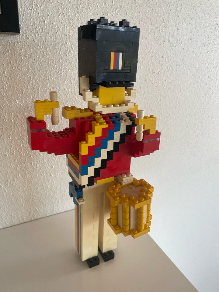 Legetøj, Lego garder limet