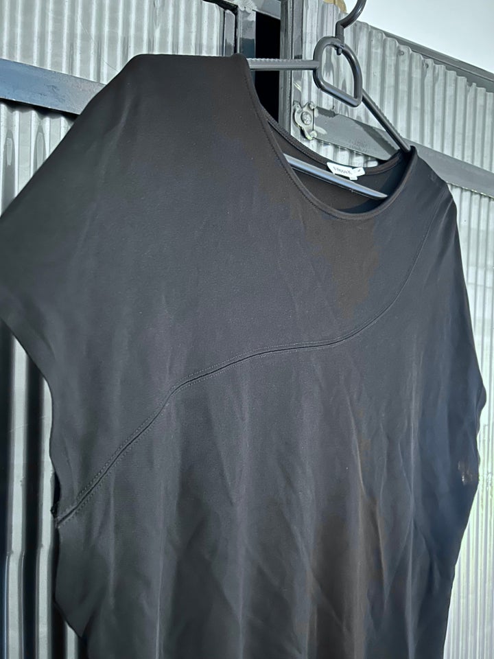 Top, Filippa K, str. 38