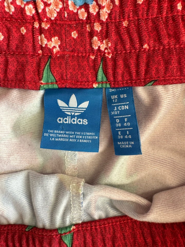 Shorts, Adidas, str. 36