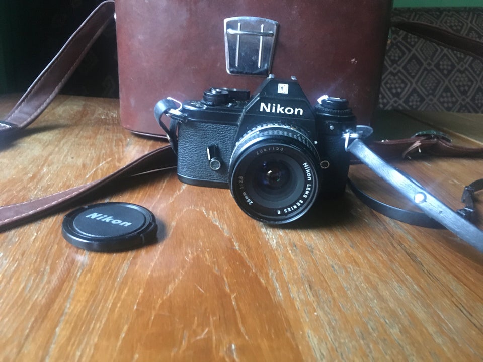 Nikon, Nikon EM