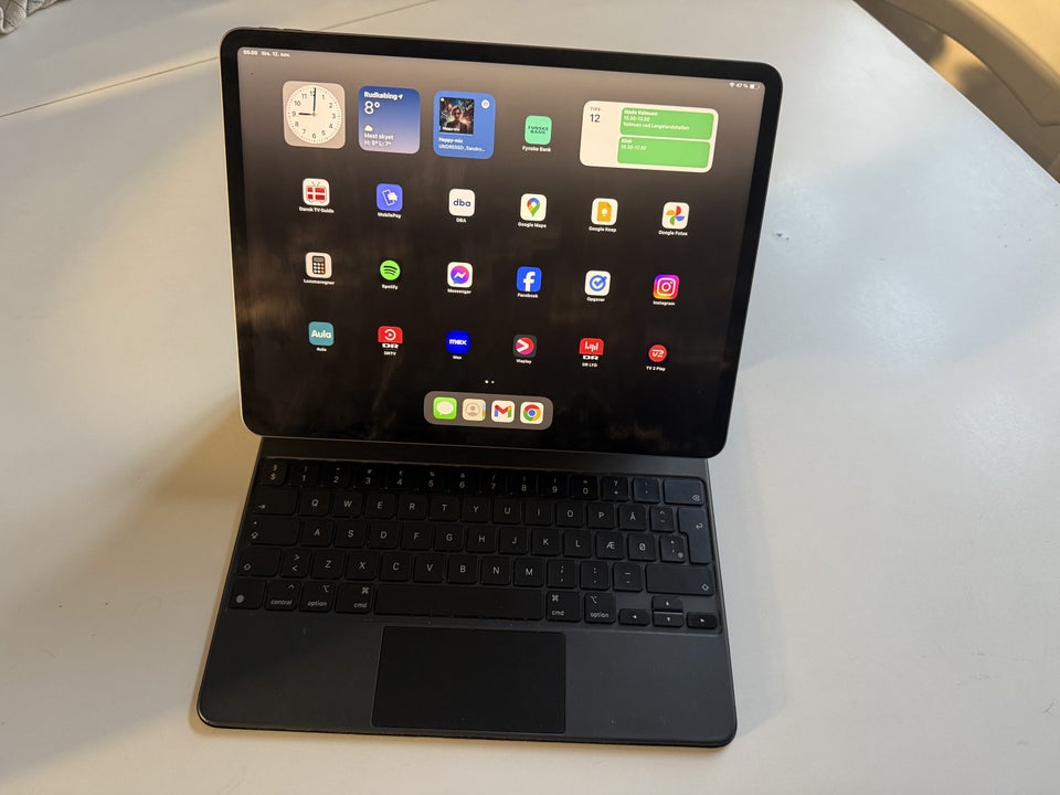 iPad Pro 6, 128 GB, sort