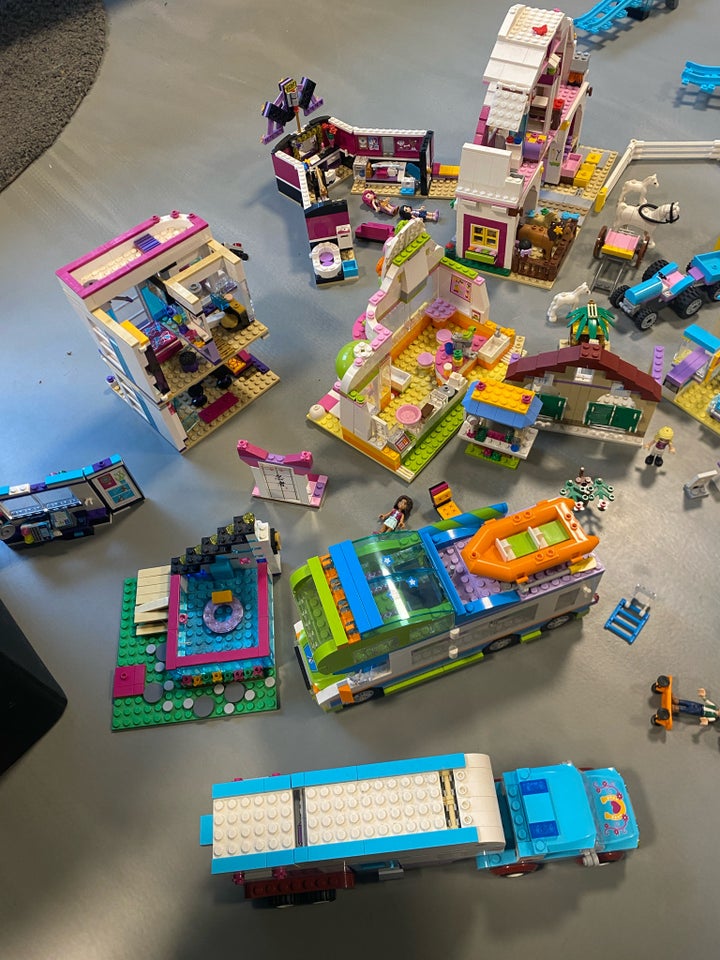 Lego Friends, Lego friends + lidt