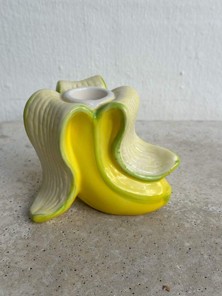 Banan lysestage, Kitsch