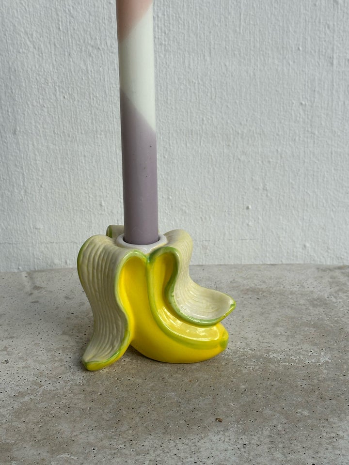 Banan lysestage, Kitsch