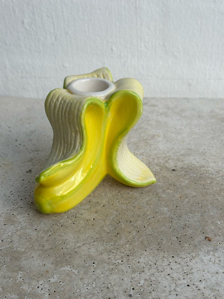 Banan lysestage, Kitsch