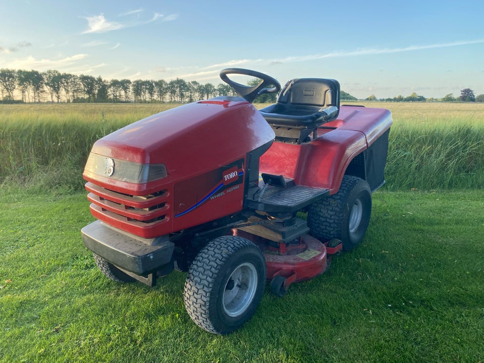 Havetraktor Toro Wheel Horse 17