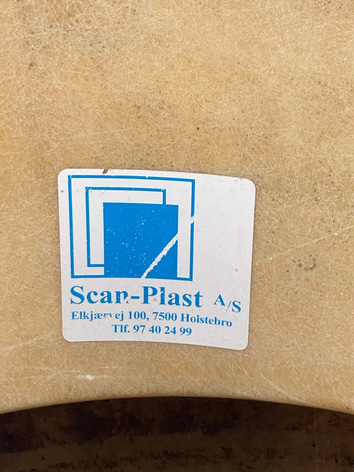 Scan-Plast tank kan afhente...