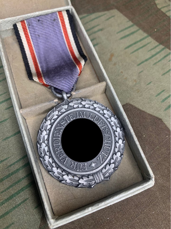 Medalje, Tysk WW2 - Medalje i æske