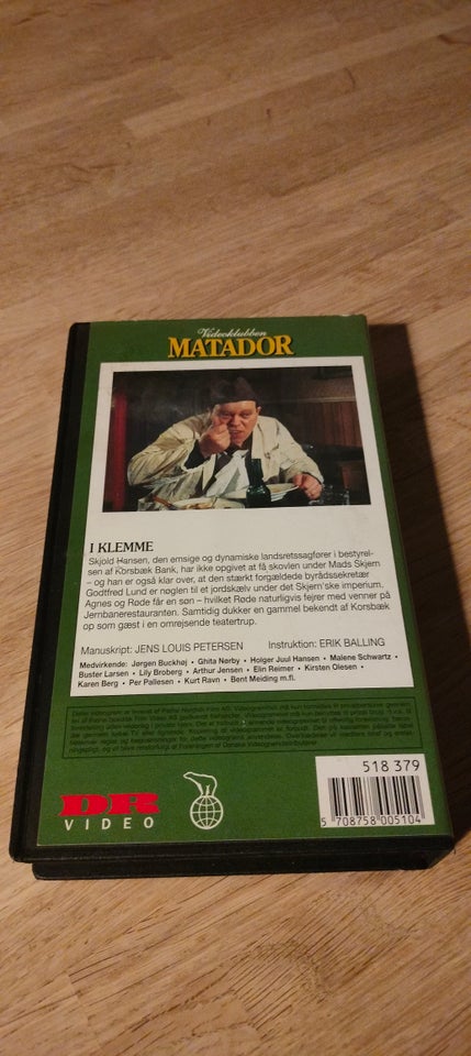 Serie, MATADOR (11), instruktør