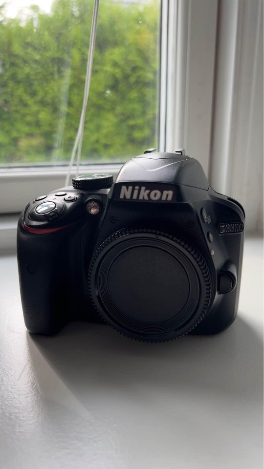 Nikon D3300 DSLR Kamera med...