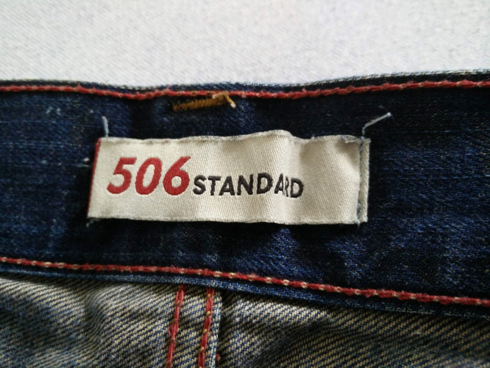 Jeans Levi's 506 str 29