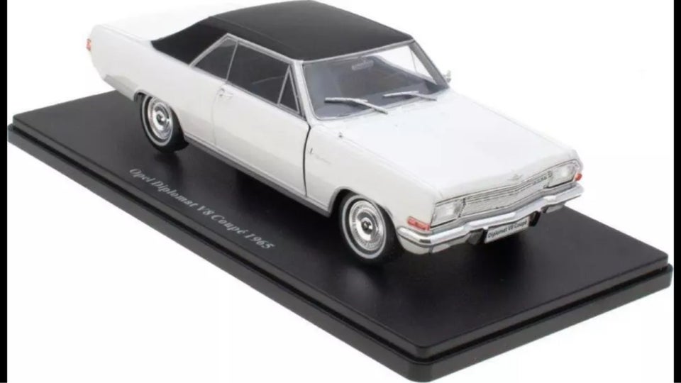 Modelbil Opel Diplomat V8 Coupé