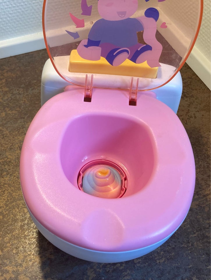 Babyborn, Toilet