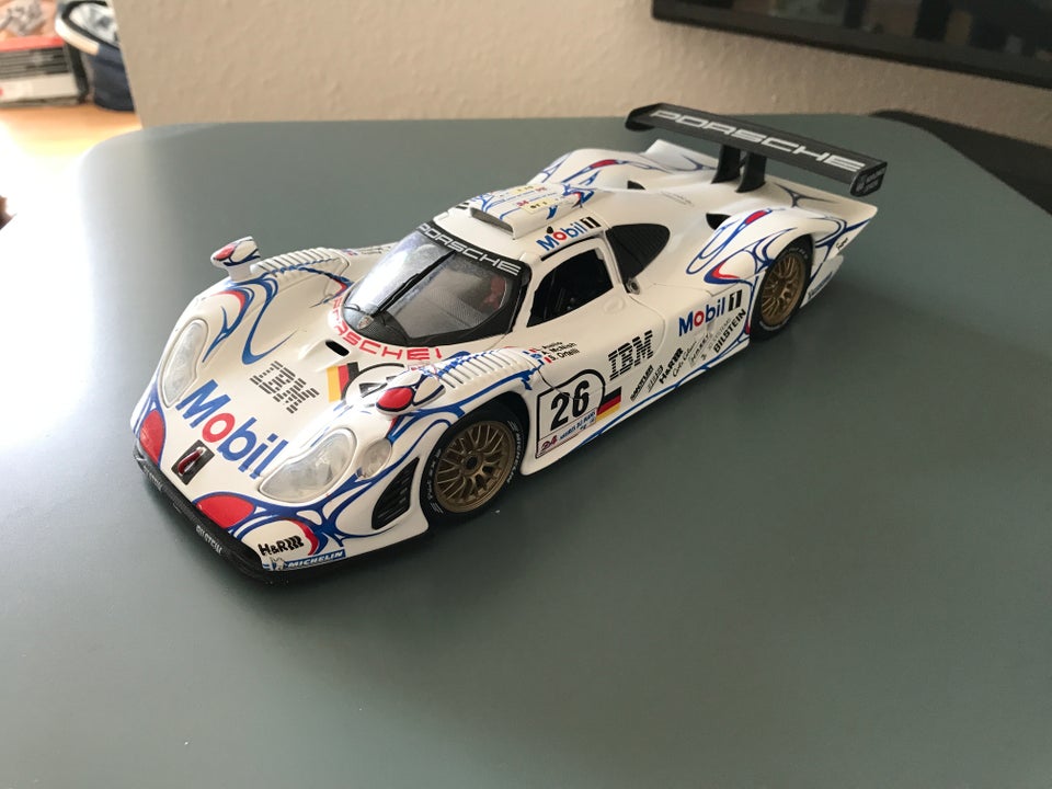 Modelbil Porsche 911 GT1 1998