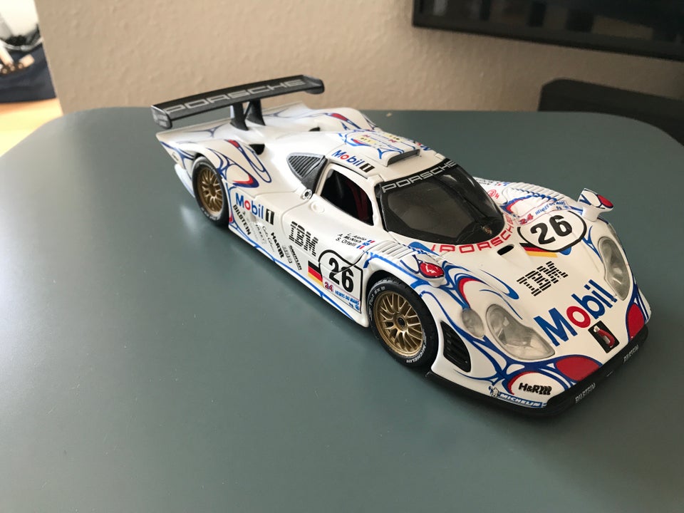 Modelbil Porsche 911 GT1 1998