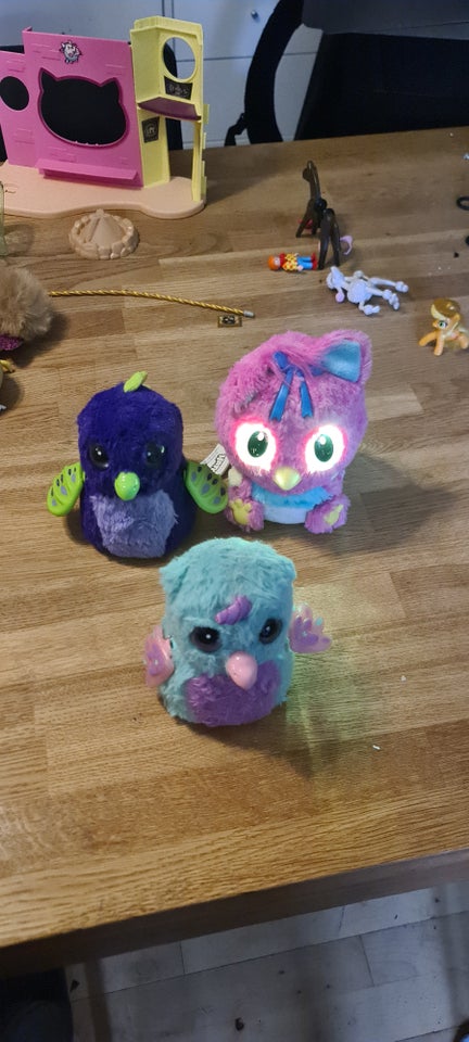 Figurer, Hatchimals