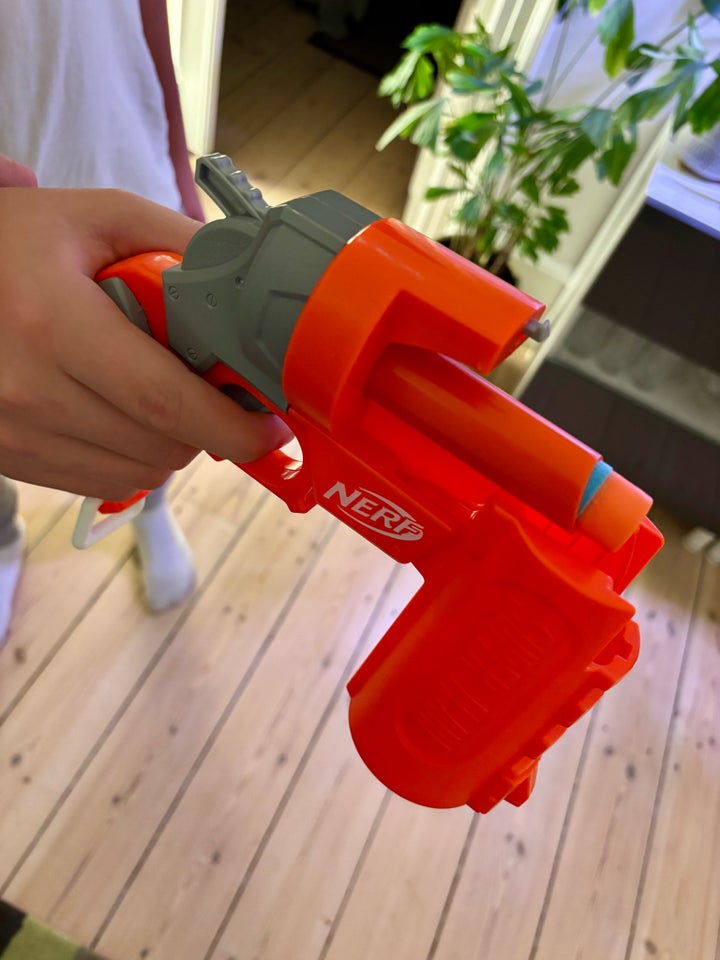 Våben, Nerf gun x 2, Nerf