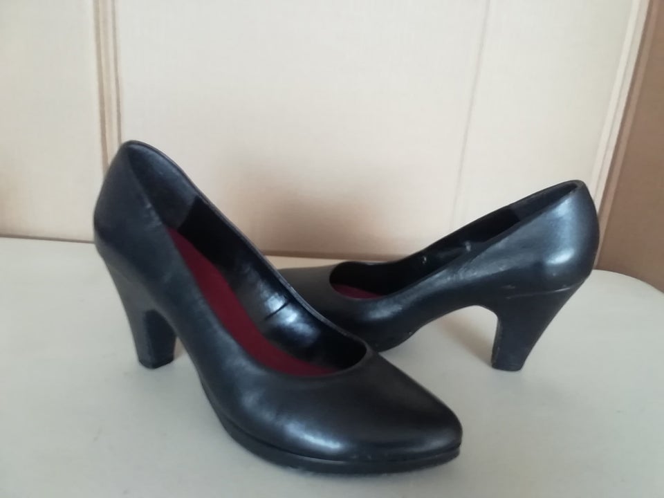 Pumps, str. 40, Flere