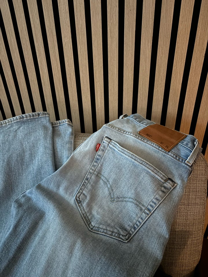 Jeans, Levis, str. 32