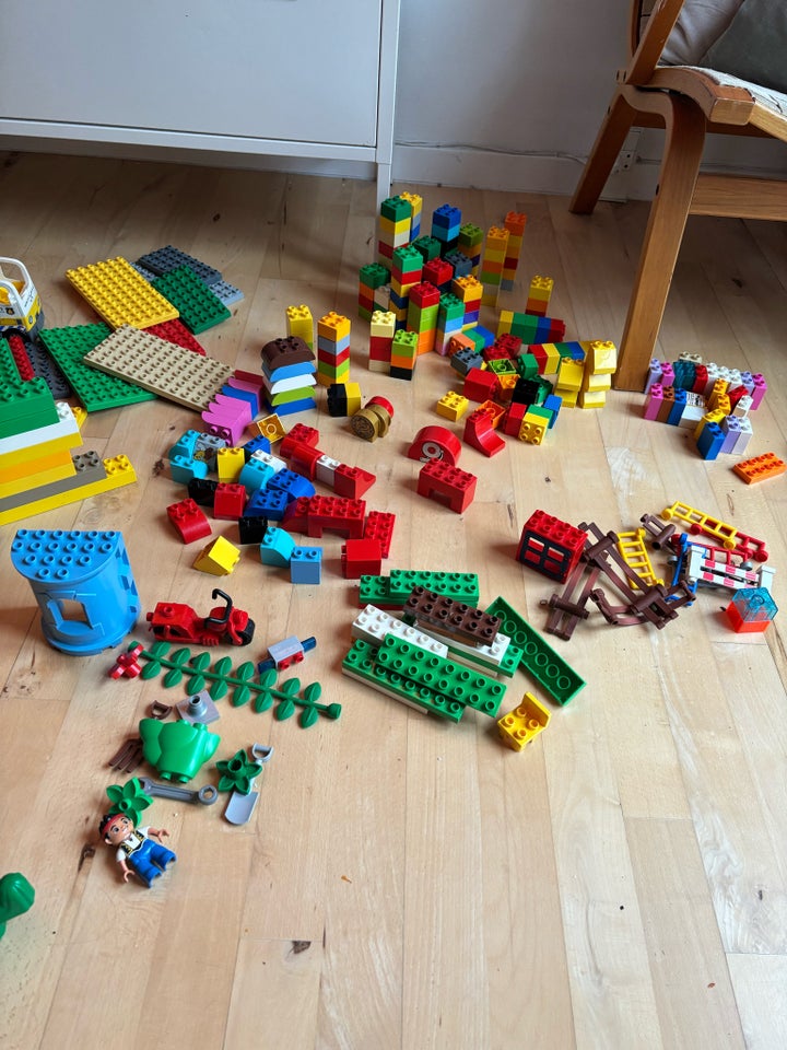 Lego Duplo, Meget forskelligt