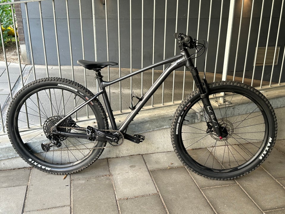 Giant Fathom 1 2023 hardtail 12