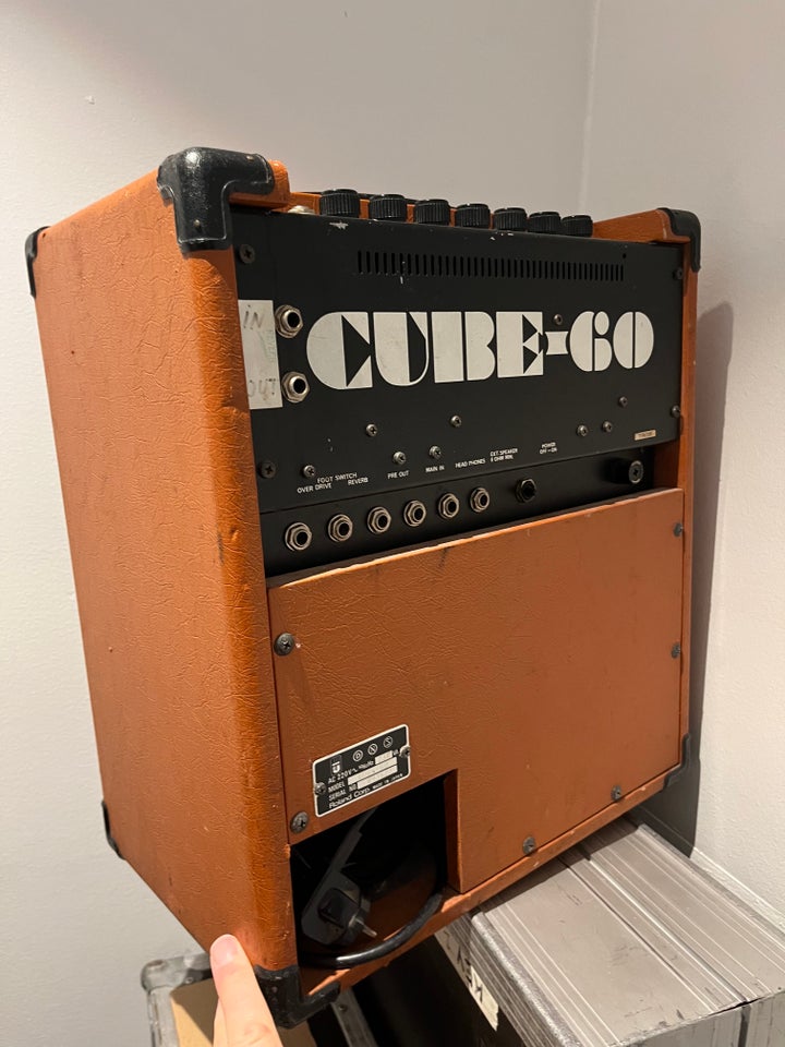 Guitarcombo, Roland Cube 60, 60 W