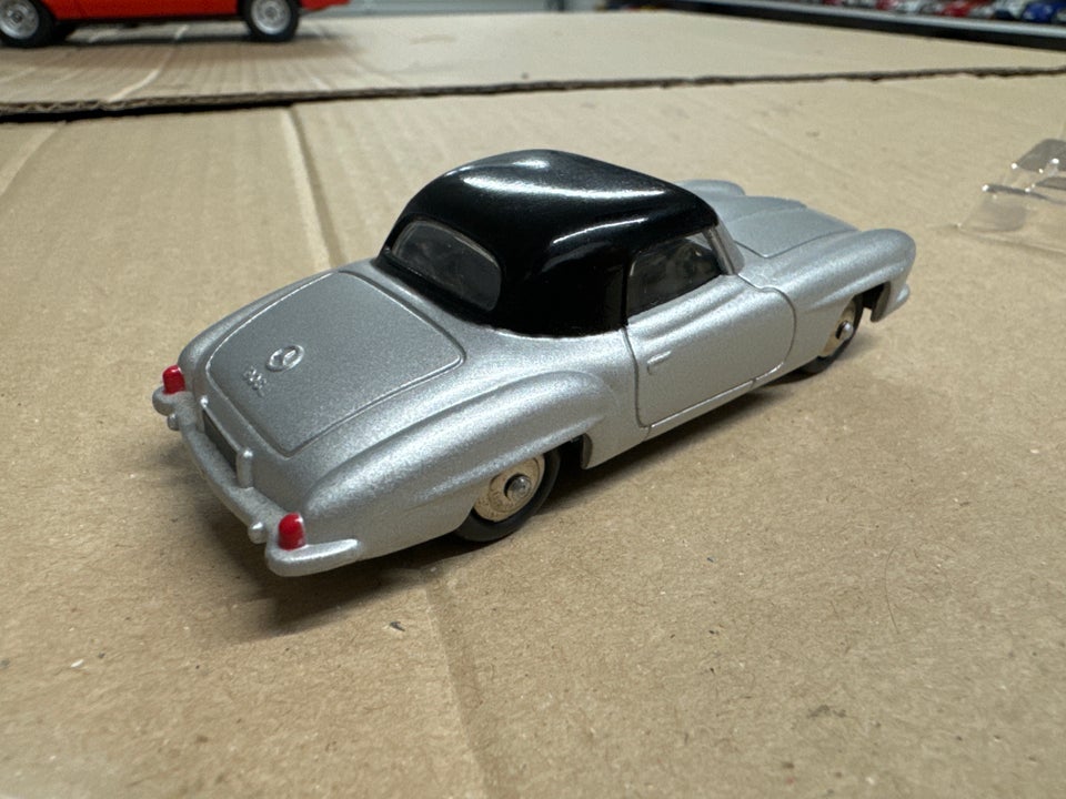 Modelbil, Mercedes 190 SL 1/43,