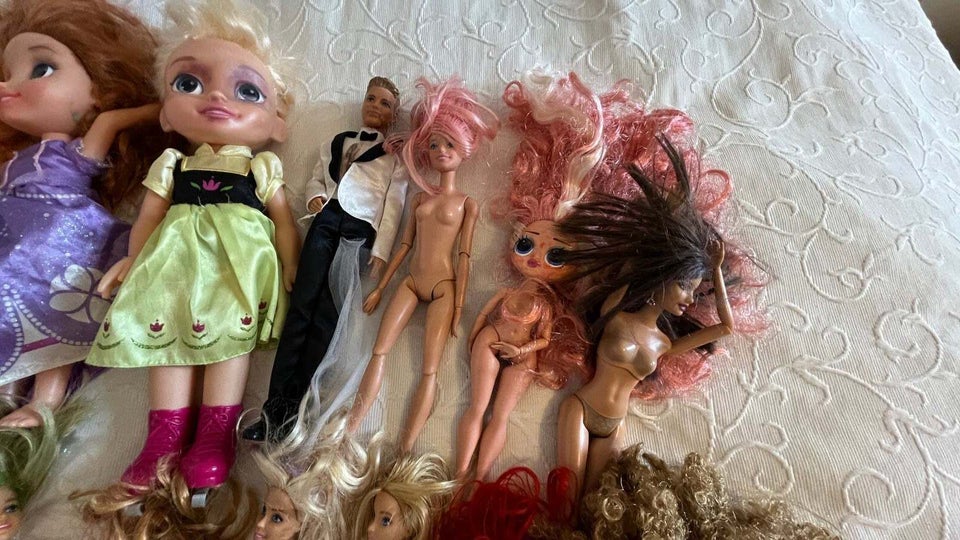 Barbie, Barbie og Bratz dukker