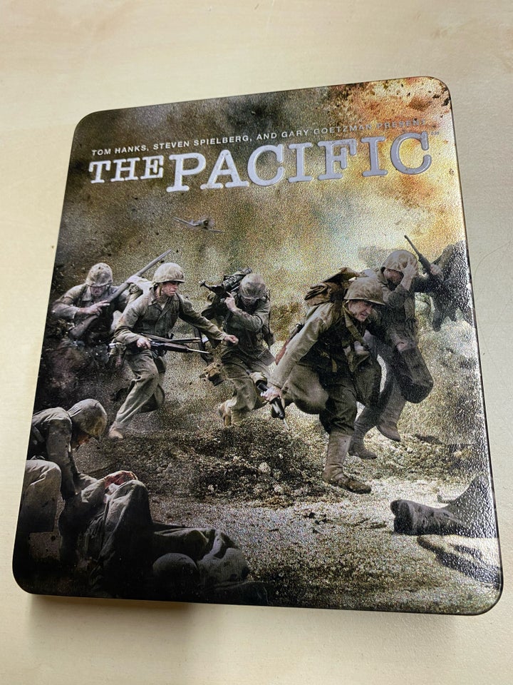 The Pacific 6 dvd i flot metalboks