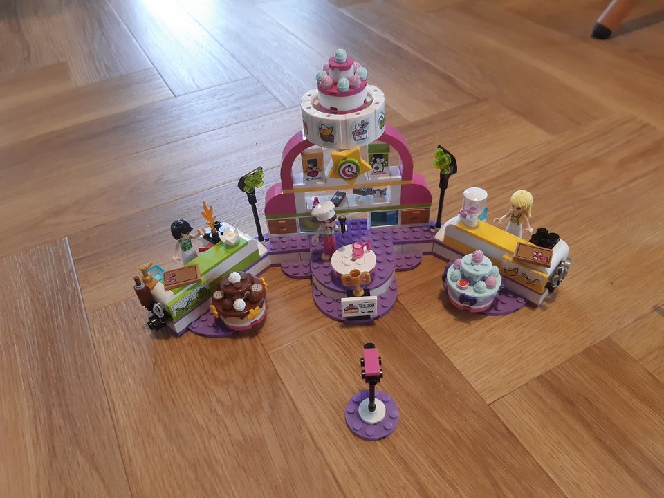 Lego Friends, Flere modeller