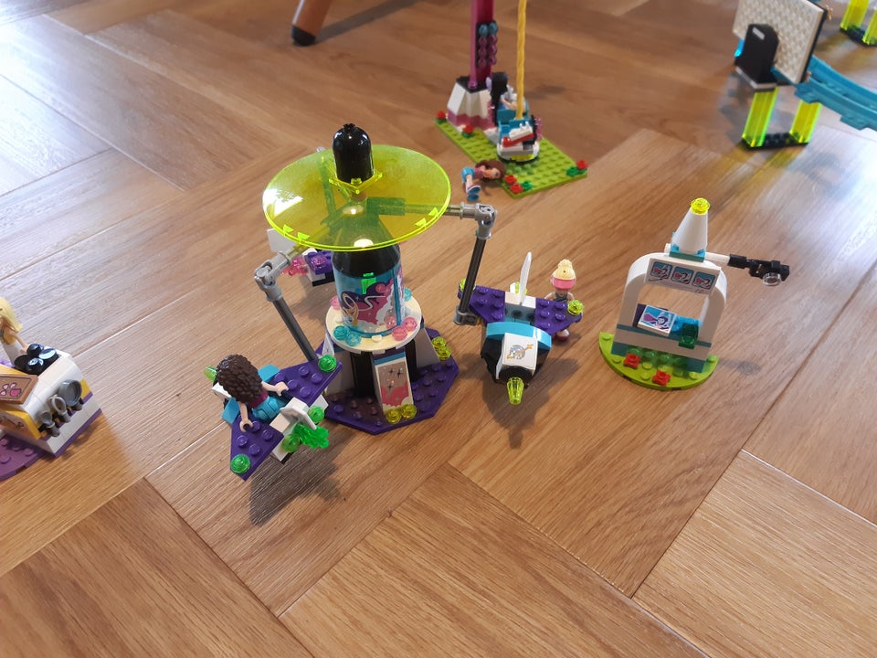 Lego Friends, Flere modeller