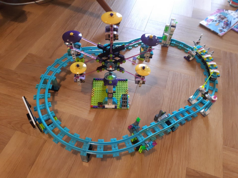 Lego Friends, Flere modeller