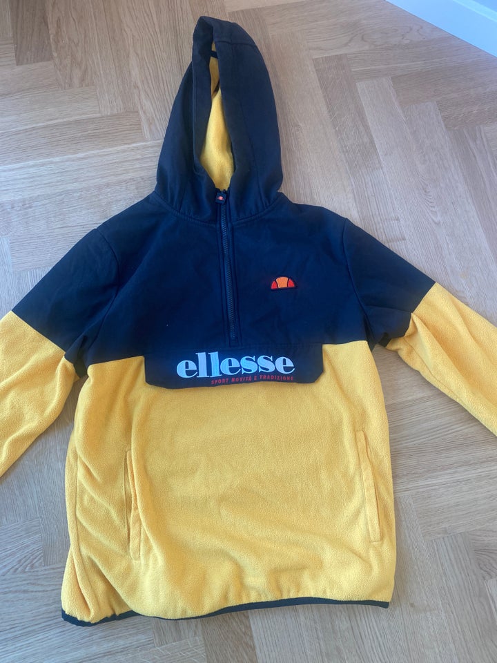 Andet, Ellesse, str. L