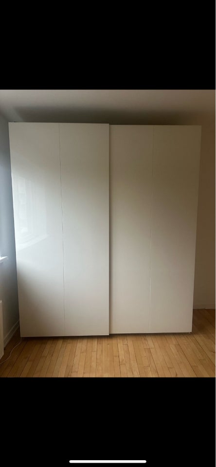 Garderobeskab, Ikea, b: 200 d: 66 h: